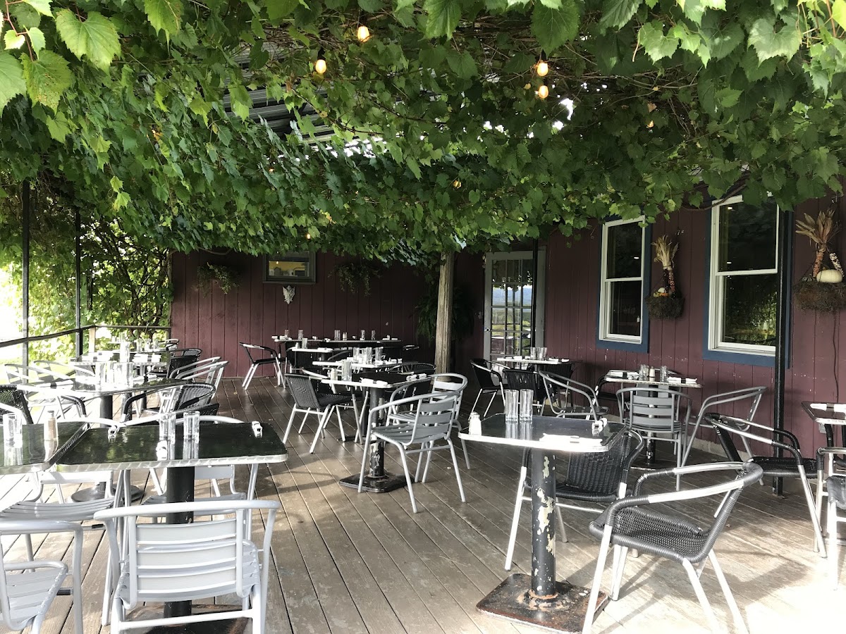 Stonecat: Regional Cuisine & Bar